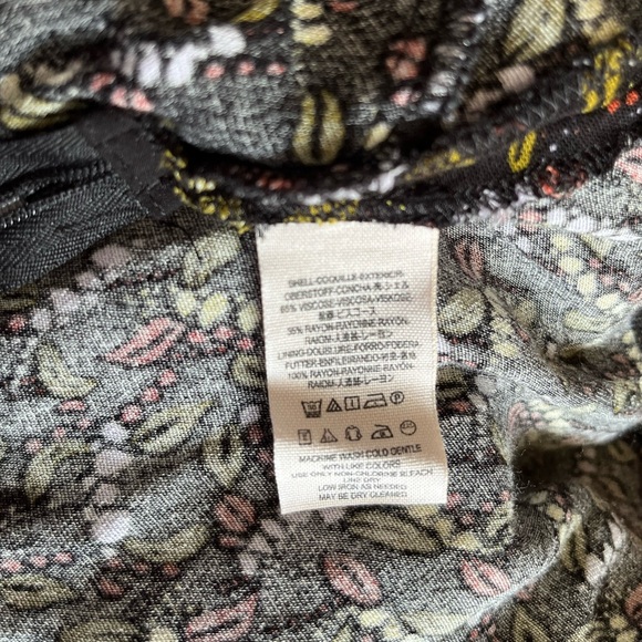 Free People "Meet Virginia" Printed Romper size 10 - Picture 12 of 12